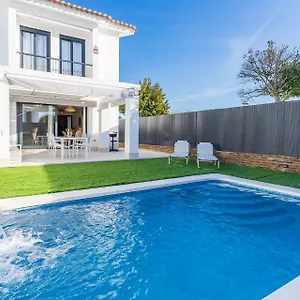 Pareado Con Piscina En El Rompido